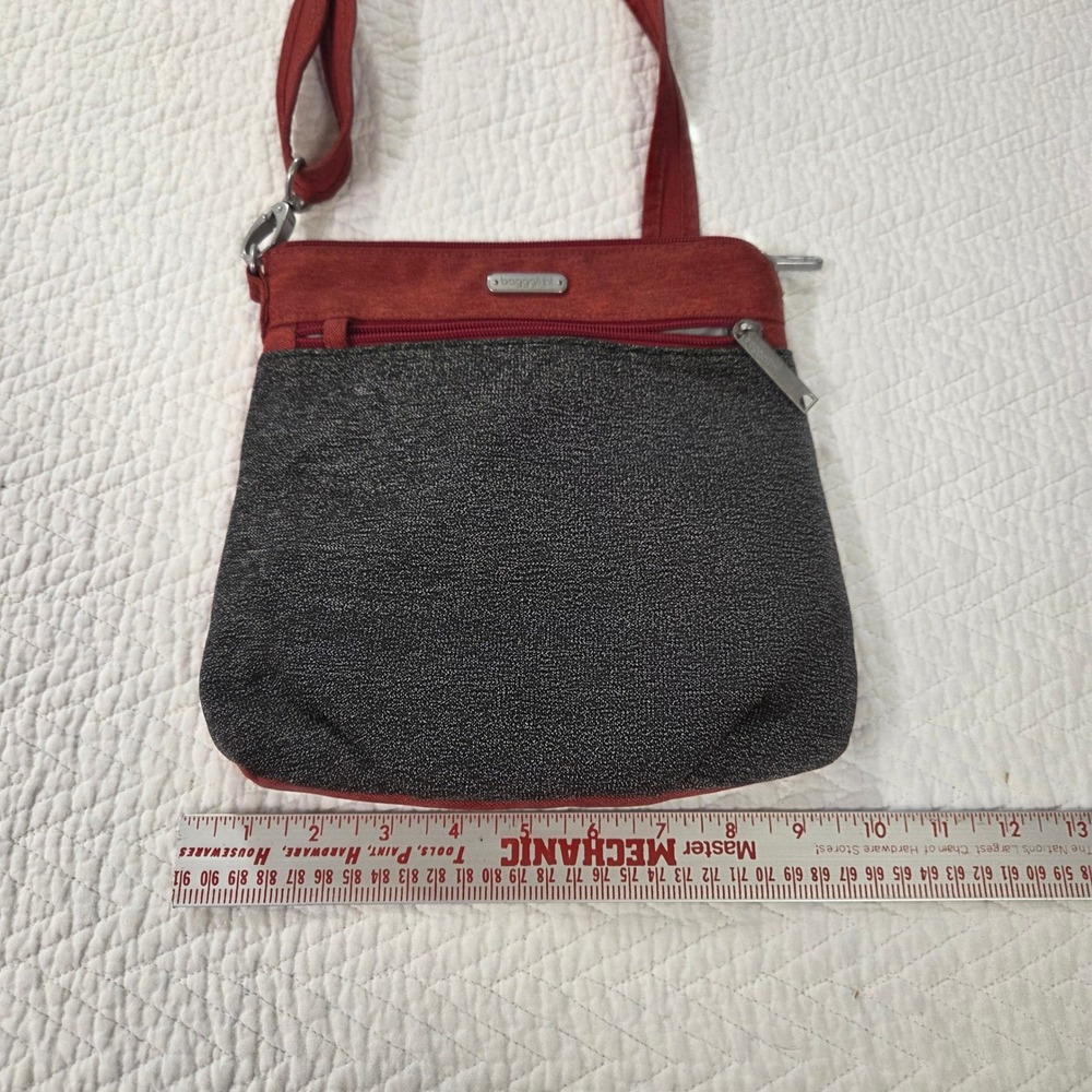 Baggallini Red Gray Two Tone Nylon Crossbody Travel Bag Adjustable Strap - Picture 6 of 8